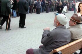 cumhur-ittifakinda-emekli-maasi-cikmazi-akp-ve-mhp-kulislerinde-rahatsizlik-buyuyor-Q1LFRGpa.jpg
