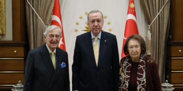cumhurbaskani-erdogan-rahmi-koc-ve-arseli-kabul-etti-pEIiS2Zr.webp