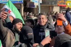rakka-halki-turk-muhabiri-tekbirlerle-karsiladi-sevinc-seli-boyle-yansidi-KqYrLGfW.webp