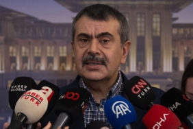bakan-yusuf-tekinden-mujde-10-bin-ogretmen-atanacak-YeMOhWQq.jpg