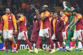 galatasarayin-avrupa-kadrosu-aciklandi-yeni-transfer-yok-ZfSHnEPS.jpg