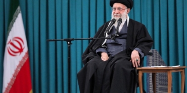 irandan-aciklama-geldi-hamaney-tahranda-degil-Ej1SbYGS.jpg