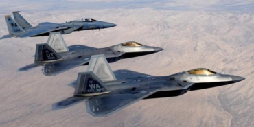 israilde-olaganustu-hareketlilik-abdye-ait-f-22-savas-ucaklari-pes-pese-inis-yapti-TumwzcKM.jpg