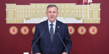 selcuk-ozdag-bakanliklardan-kizak-listesini-istedi-kamuda-israf-GaKG3G5L.jpg