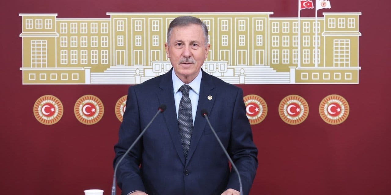 selcuk-ozdag-bakanliklardan-kizak-listesini-istedi-kamuda-israf-GaKG3G5L.jpg