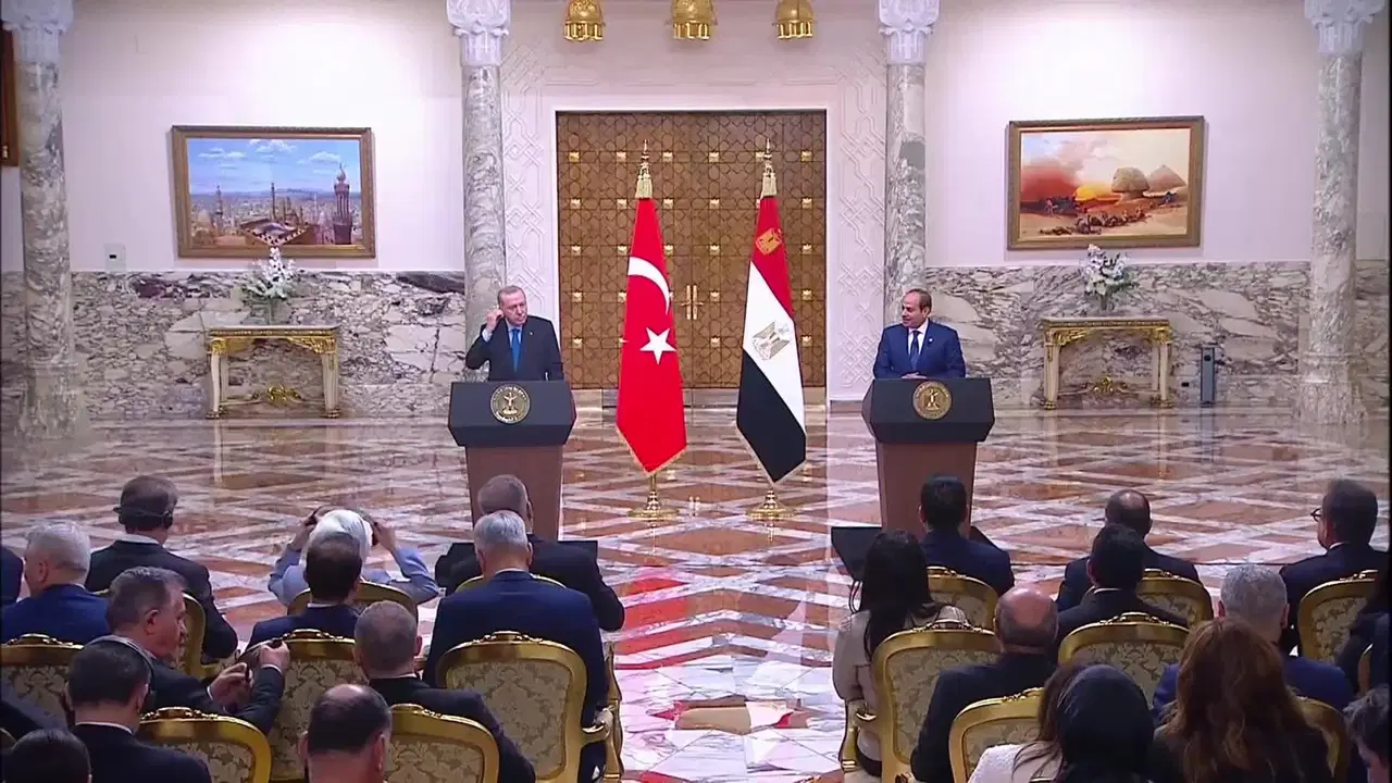 sisi-ile-ortak-basin-toplantisinda-konustu-erdogandan-iran-ile-diplomasi-cagrisi-mmETFXNq.jpg